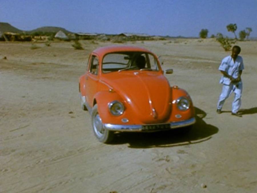 <b><i>Volkswagen, ten uličník</i></b> (VW Voyou, Jean Rouch, 1973)